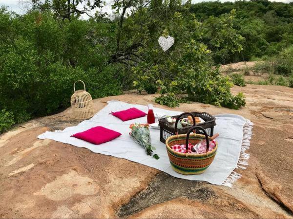 Calla Lily Guesthouse Mbombela Bagian luar foto
