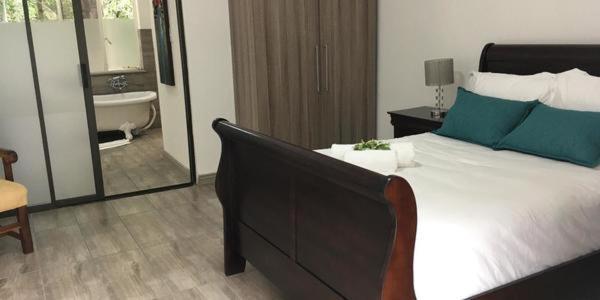 Calla Lily Guesthouse Mbombela Bagian luar foto