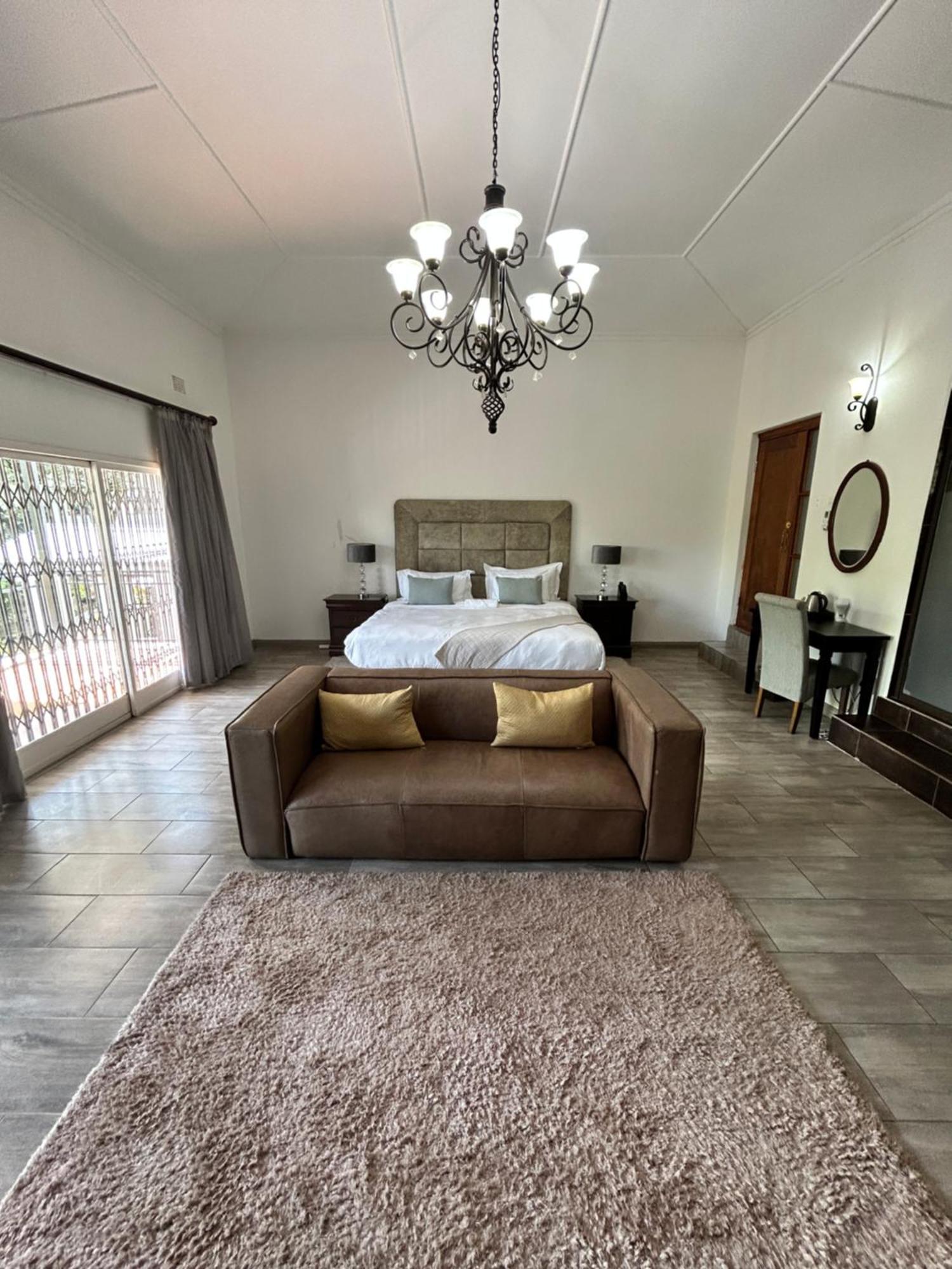 Calla Lily Guesthouse Mbombela Bagian luar foto