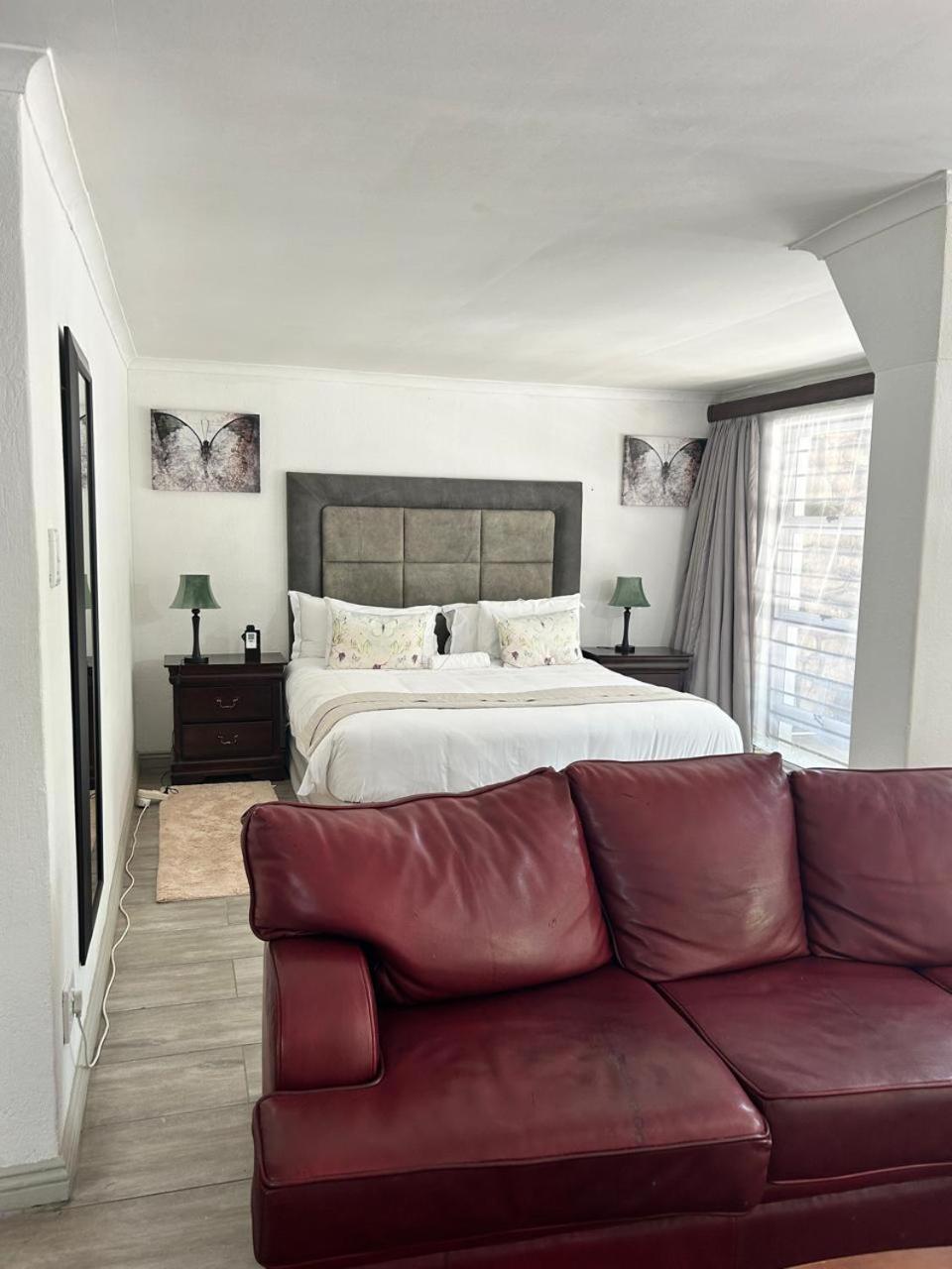 Calla Lily Guesthouse Mbombela Bagian luar foto