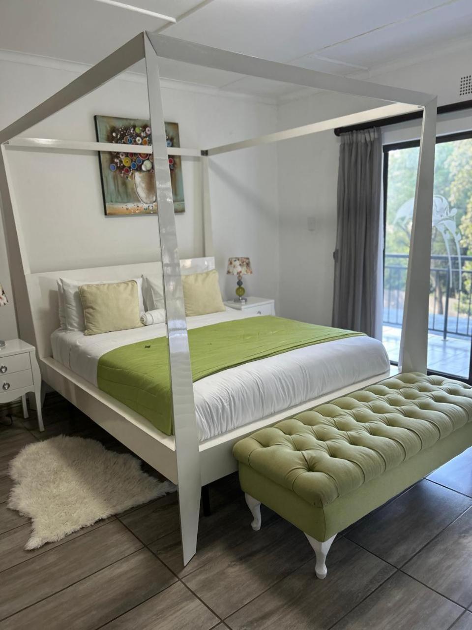 Calla Lily Guesthouse Mbombela Bagian luar foto