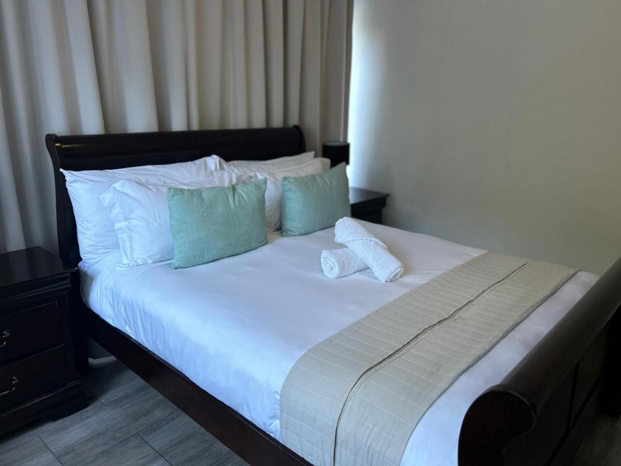 Calla Lily Guesthouse Mbombela Bagian luar foto
