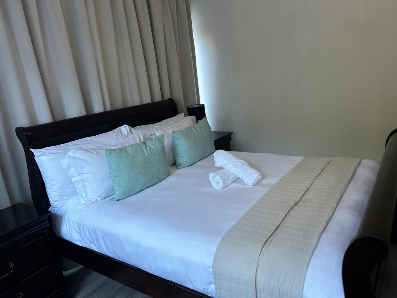 Calla Lily Guesthouse Mbombela Bagian luar foto