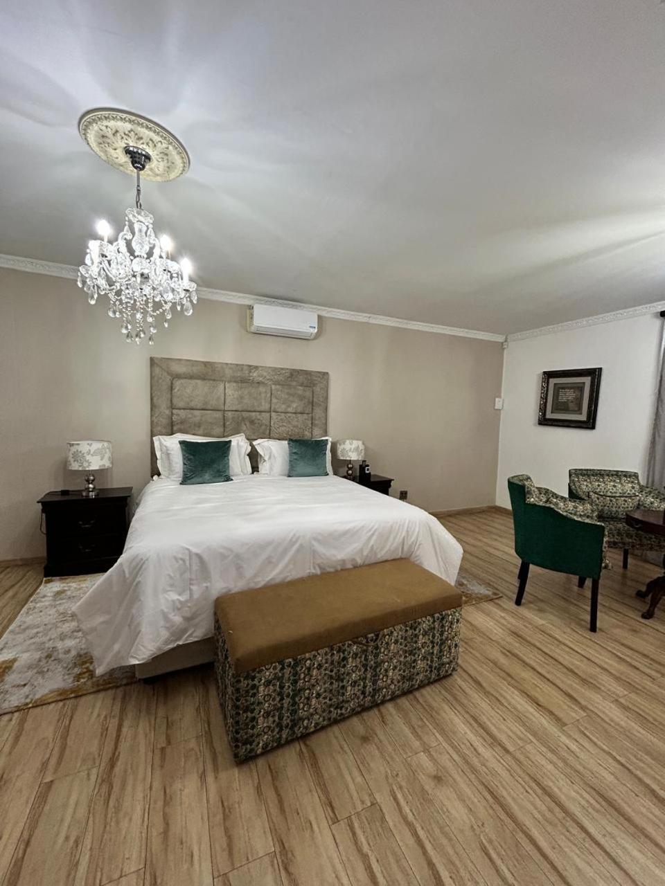 Calla Lily Guesthouse Mbombela Bagian luar foto